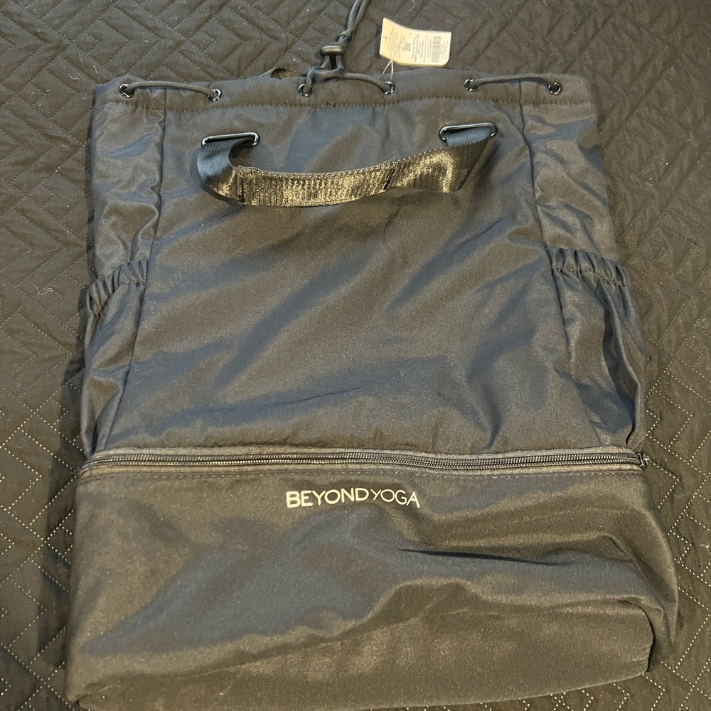 Beyond Yoga Black Women’s Drawstring Gym Tote